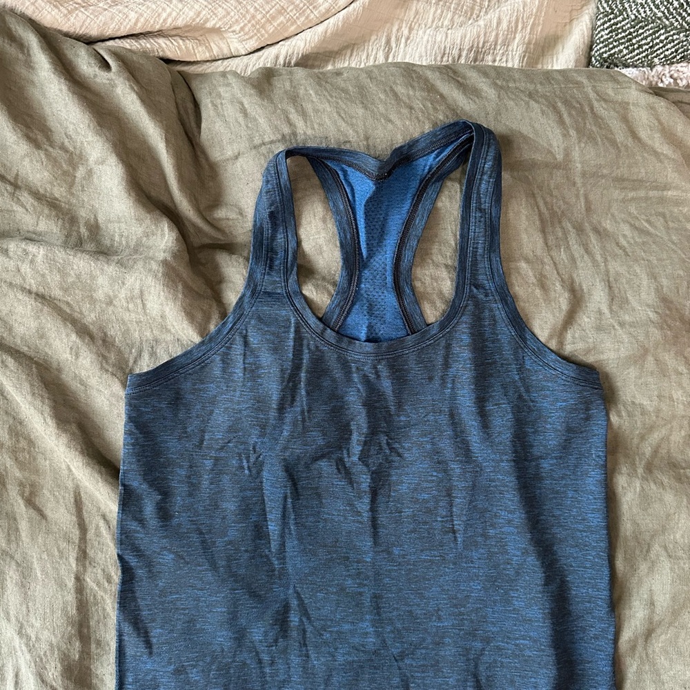 Lululemon Size 8 Heather Blue Racerback Tank Top